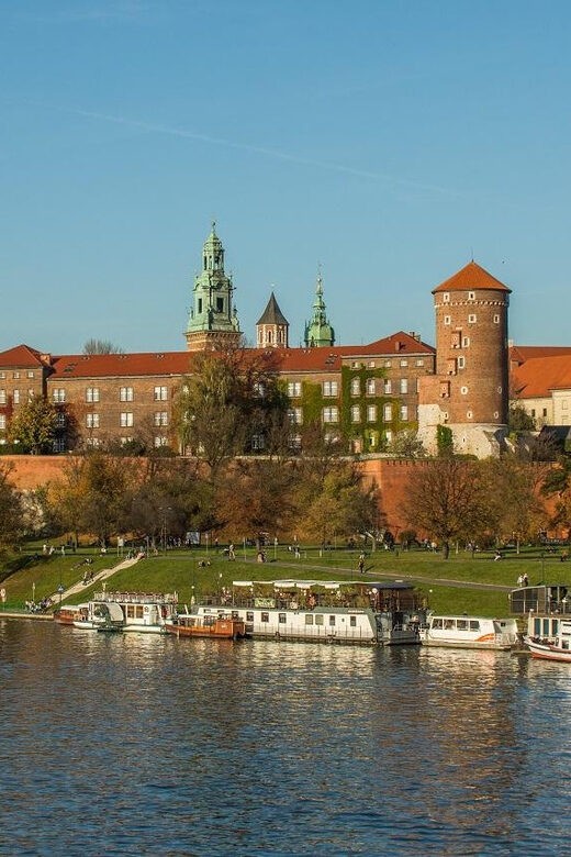 Krakow: Wawel Castle & Cathedral with Salt Mine Tour + Lunch - Detailed Review of the Krakow: Wawel Castle & Cathedral with Salt Mine Tour