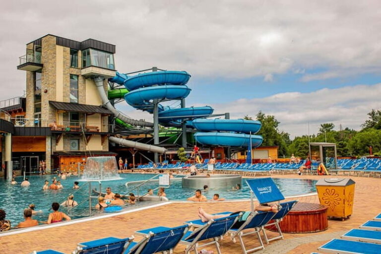 Krakow: Zakopane Cable Car, Spirits, Tasting & Thermal Baths - Transportation and Group Size