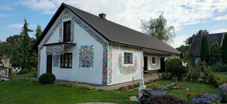 Krakow: Zalipie Village Tour - A Detailed Look at the Zalipie Village Tour
