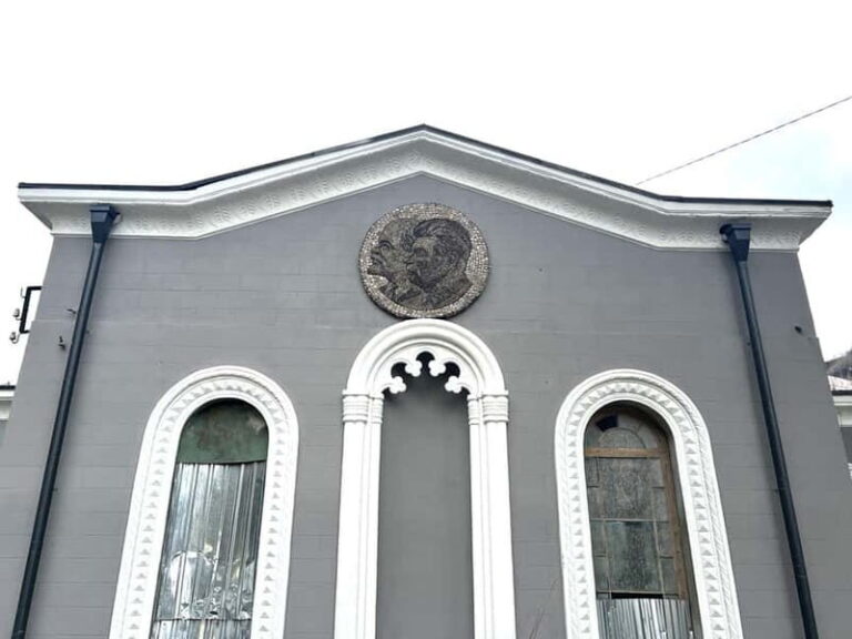 Kutaisi: Chiatura Cable Cars & Katskhi Pillar Guided Tour - The Rich Details of Each Stop