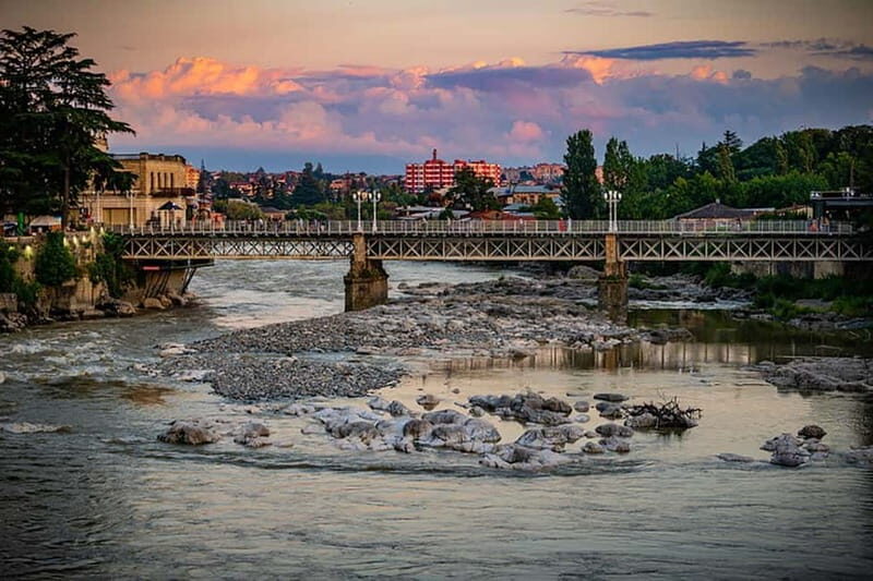 Kutaisi City Walking Tour + Free Wine Tasting - Who Is This Tour Best Suited For?