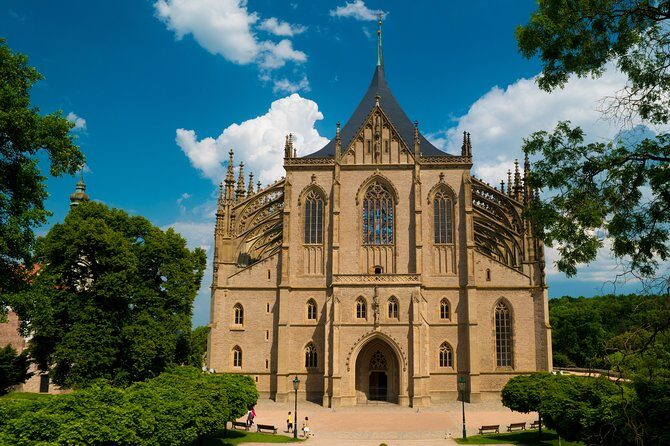 Kutna Hora Private day trip from Prague with lunch, admission and local treat - Who Will Love This Tour?