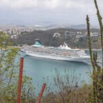 La Crucecita: Hiking and Snorkling/ Drinks and Fruits - An In-Depth Look at the Tour