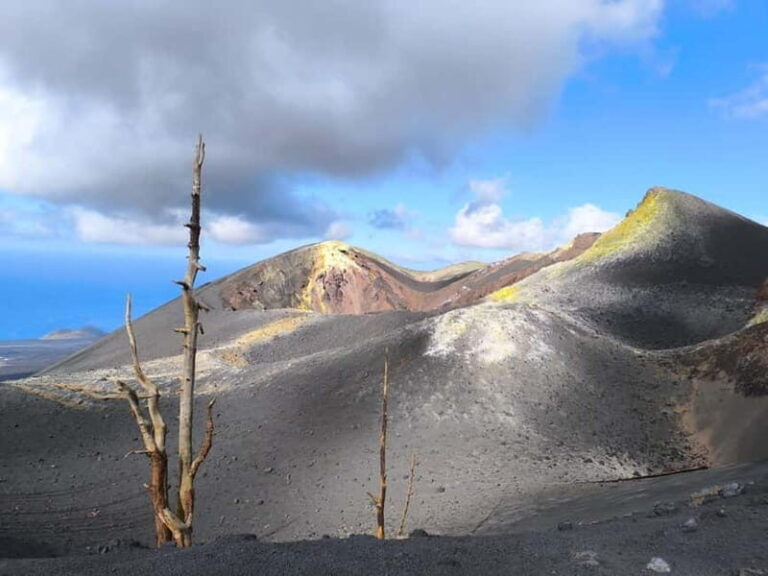 La Palma: Tajogaite Volcano Guided Hike ( ES-ED ) - A Deep Dive into the La Palma: Tajogaite Volcano Guided Hike