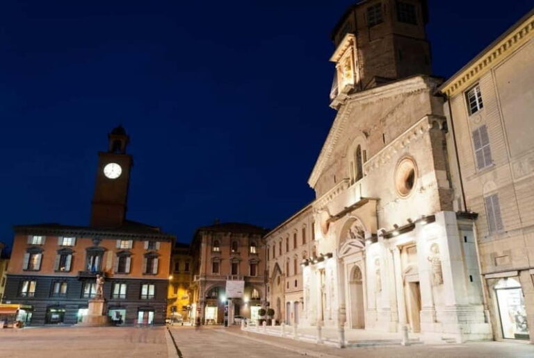 La Reggio Noire: a tour of the crime stories of the past by Night. - Exploring Reggio Emilia’s Dark Heritage