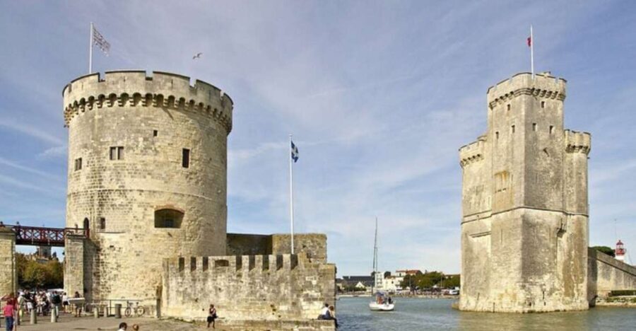 La Rochelle: Private custom tour with a local guide - Final Thoughts: Who Should Consider This Tour?