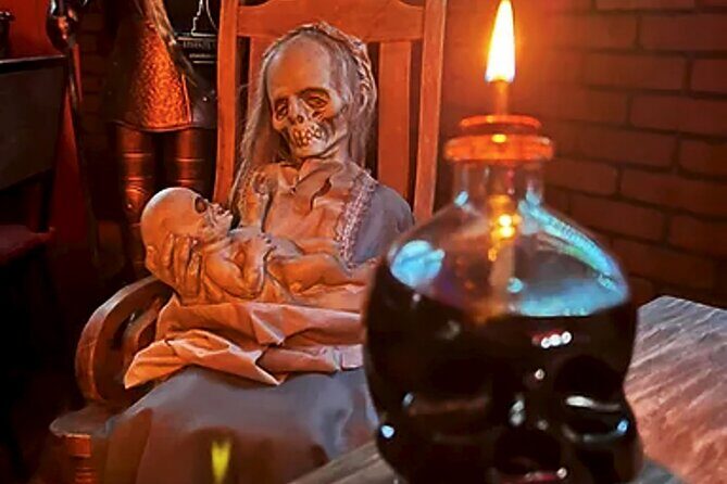 La Roma and Condesa Spooky Legends, Drinks and Taco Tour - Exploring Mexico City’s Spooky and Cultural Heartbeat