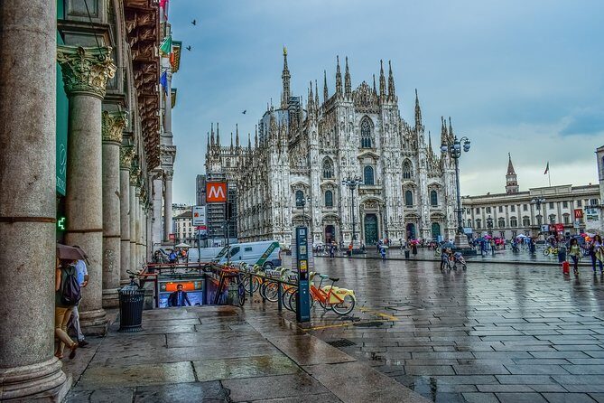La Scala Museum and Theatre 1 Hour Tour in Milan - Key Points
