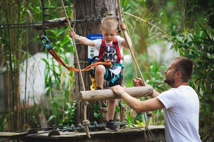 La Tremblade: Oasalis Parcours Adventure Park Entry - Who Should Visit?