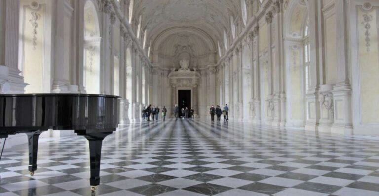 La Venaria Reale Entry Ticket and Hop-on Hop-off Bus Tour - Touring Turin with the Hop-on Hop-off Bus