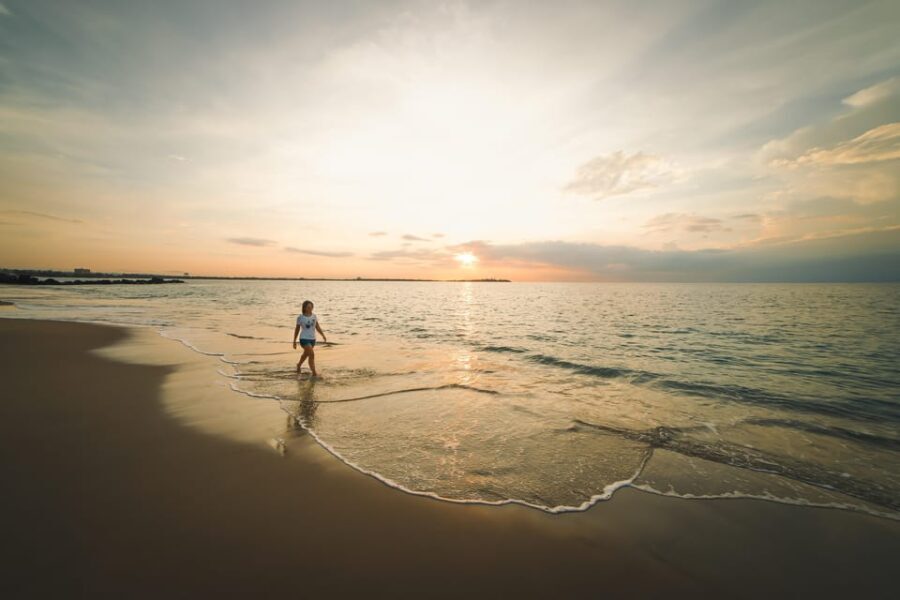 Lagos: Ladies' Beach Escape with Cocktails, Massage & Photos - What To Expect During the Tour