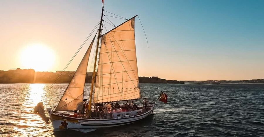 Lagos: Sunset Sail aboard a Traditional Boat with Prosecco - In-Depth Look at the Itinerary and Experience