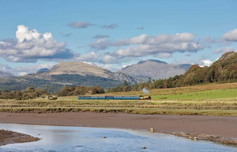 Lake District: First Class Steam Railway Trip and Breakfast - An In-Depth Look at the Experience