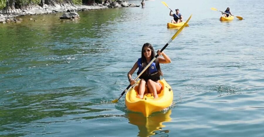 Lake Iseo: Baia del Bogn Kayak Tour - Exploring Lake Iseo on a Kayak