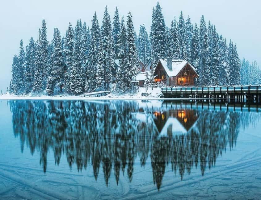 Lake Louise, Emerald, Minnewanka, Banff Gondola & Banff Town - Why This Tour Offers Great Value