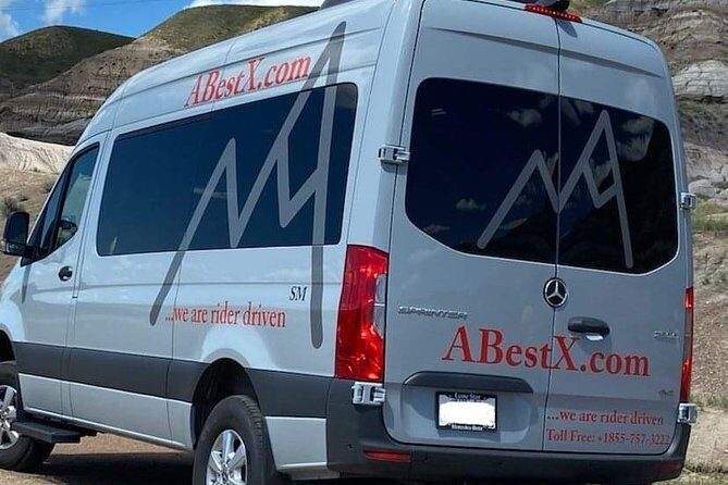 Lake Louise to Calgary YYC Airport  Private Shuttle