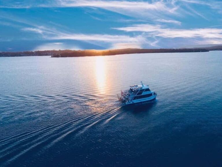 Lake Macquarie: Sunset Dinner Cruise with BBQ - Additional Details and Practical Tips