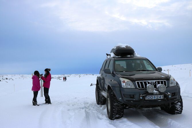 Lake Mývatn and Powerful Dettifoss Day Tour from Akureyri - Transportation and Group Size
