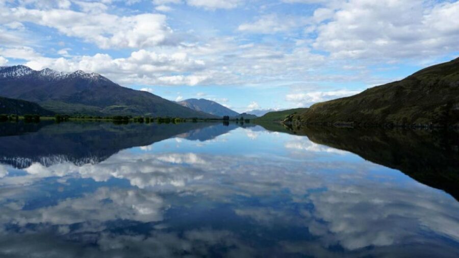 Lake Wanaka Happy Hour Cruise - An In-Depth Look at the Lake Wanaka Happy Hour Cruise