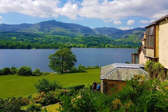 Lakes & mountains, spectacular scenery with an easy short walk - A Closer Look at the Itinerary