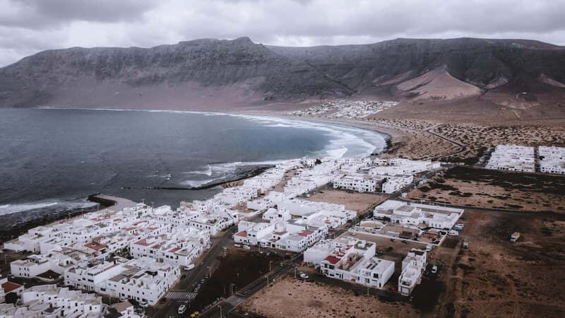 Lanzarote's First Surf School - 2-hour or 4-hour classes - The Instructors and Their Expertise