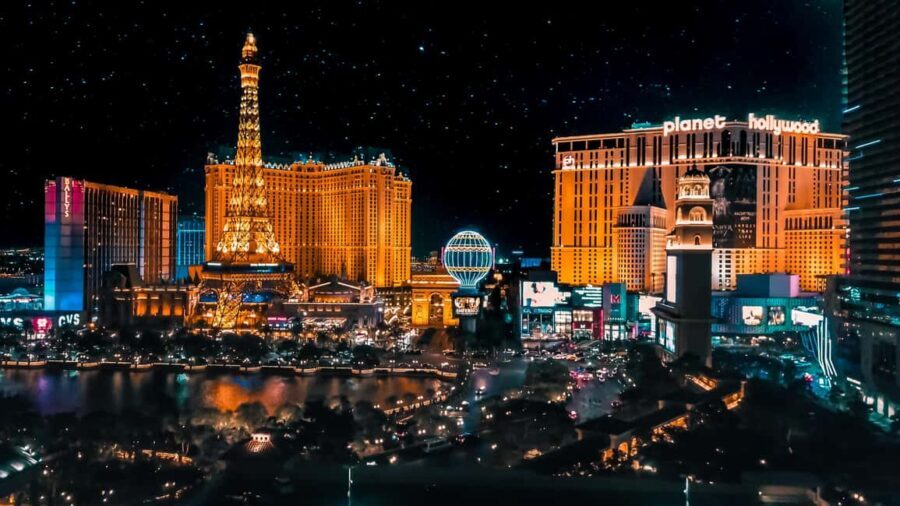 Las Vegas: Helicopter Tour of the Strip with Window Seats - What Makes This Tour Stand Out?