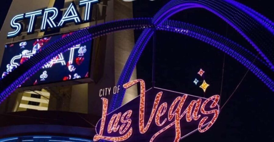 Las Vegas: L.A. Comedy Club at the STRAT Entry Ticket - What to Expect at the L.A. Comedy Club