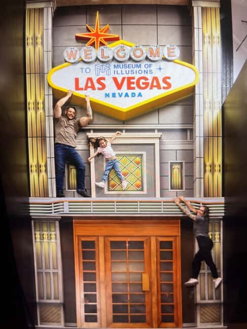 Las Vegas: Museum of Illusions Entry Ticket - Why You Should Consider This Experience