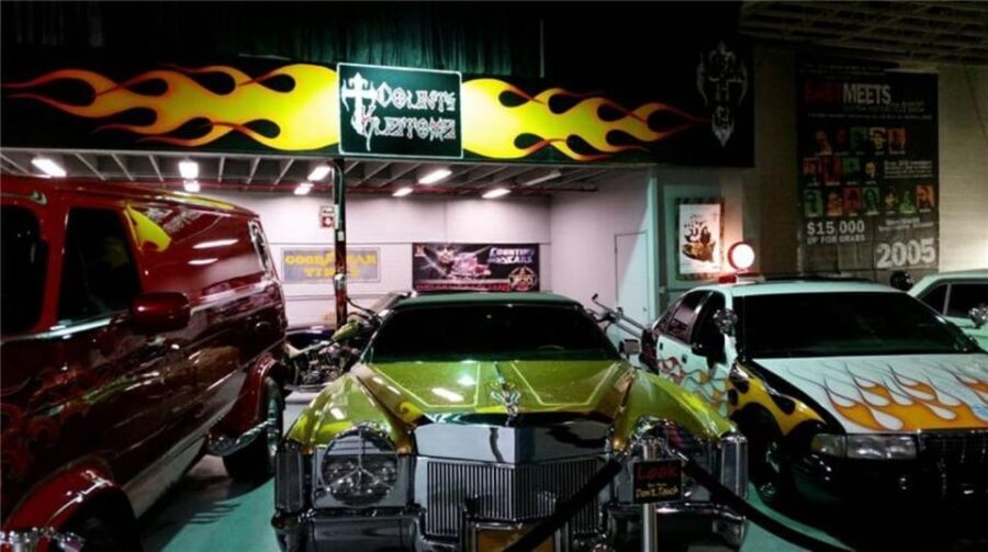 Las Vegas: The Price Of History And Car Crazies - A Detailed Look at the Tour Experience