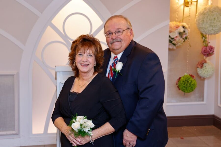 Las Vegas: Wedding or Vow Renewal at Graceland Chapel - What to Expect During the Ceremony