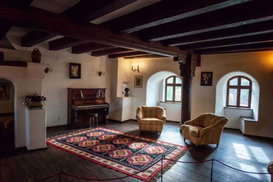 Legends&Wildlife Awaits: Dracula's Castle & Bear Sanctuary - Detailed Breakdown of the Itinerary