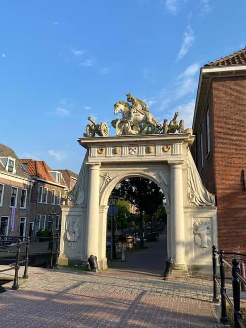 Leiden: historical and entertaining city tour in German - Exploring Leiden: What You Can Expect