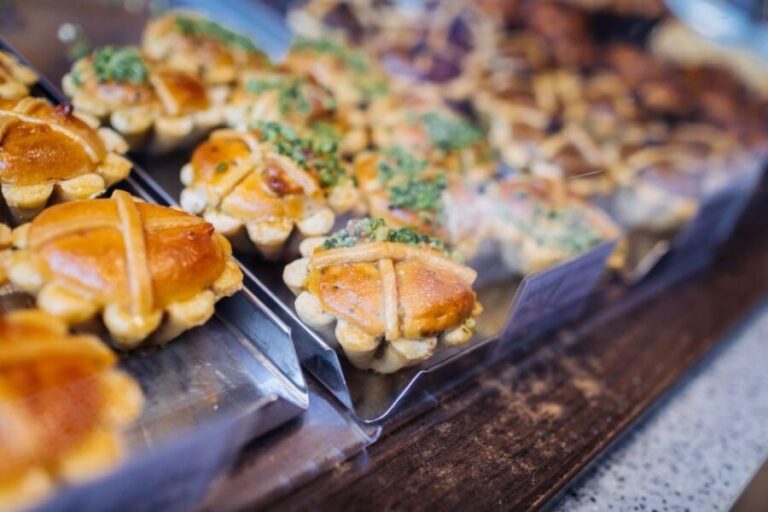 Leipzig: 3-Hour Sightseeing and Food Tour - Practical Details and Tips for Travelers