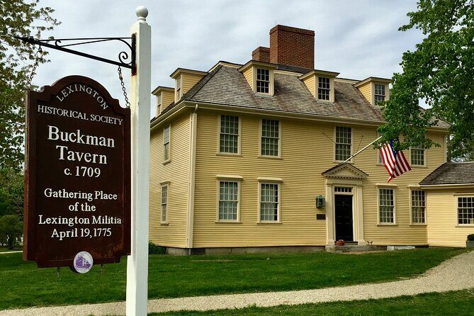 Lexington & Concord Private Guided Tour from Boston, groups 5-6 - What’s Included and What’s Not
