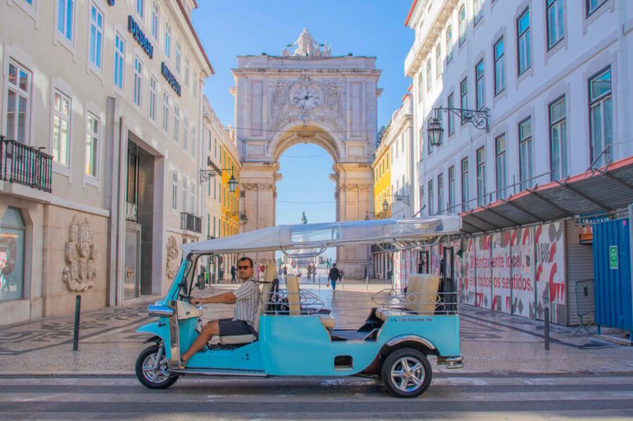 Lisbon: 2h or 4h Private TukTuk Tour with a True Local Guide - The Experience in Practice