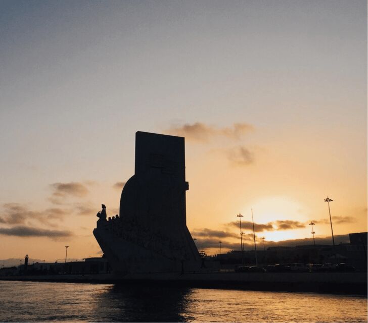 Lisbon: 2h Private Luxury Sunset Cruise with Welcome Drink - FAQs