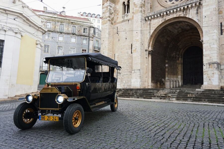 Lisbon: 3-Hour Street Art Tuk Tuk Tour - An In-Depth Look at the Lisbon Street Art Tuk Tuk Tour