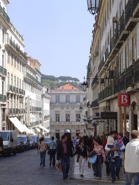 Lisbon: 7 hills Tuk Tuk pivate Tour with Local Guide - Detailed Breakdown of the Itinerary