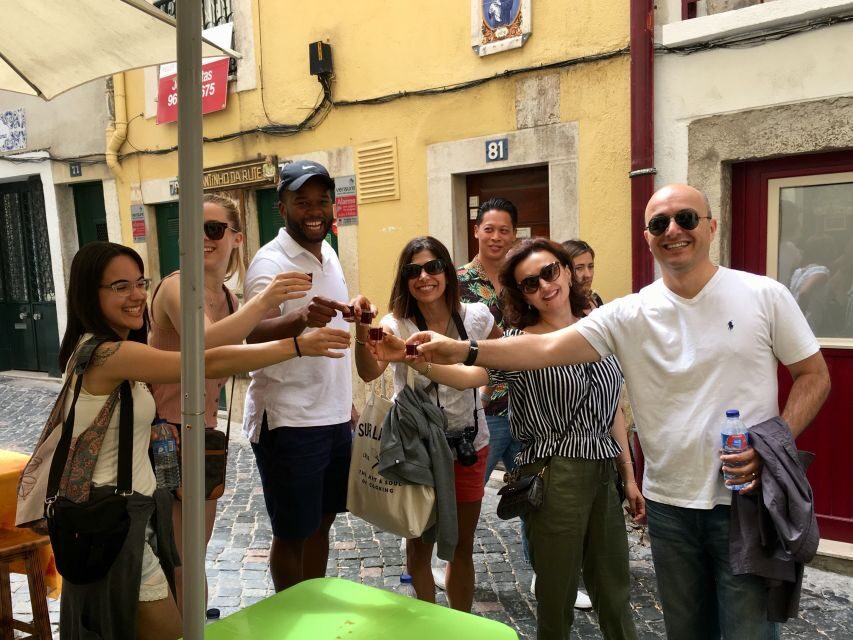 Lisbon: Alfama, Mouraria Neighborhood Walking Tour - A Deep Dive into the Lisbon Neighborhoods