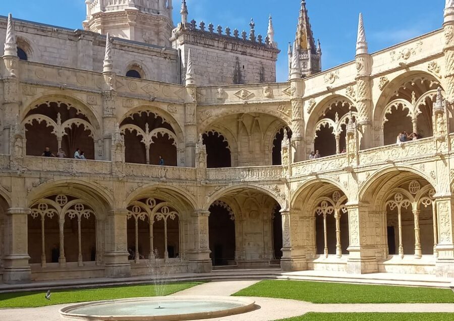 Lisbon: Belem Tour & Jeronimos Monastery Skip-the-Line Entry - Indulge in Pastel de Belem and Local Flavors
