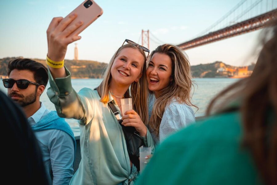 Lisbon Boat Party - Live DJ & Afterparty with VIP Club entry - Breaking down the itinerary