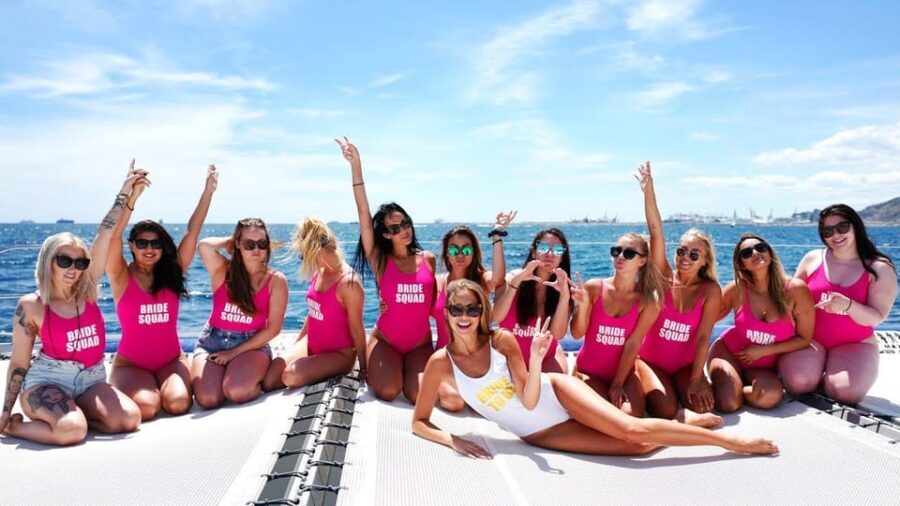Lisbon: Catamaran Boat Party with Music, Open Bar & Dives - Final Thoughts: Who Should Consider This Experience?