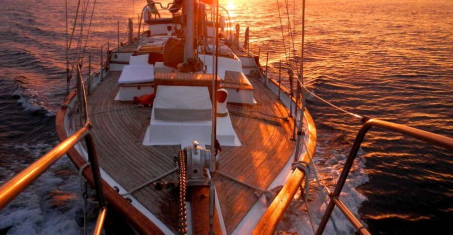 Lisbon: Daylight or Sunset on a Vintage Sailboat - Who Should Consider This Tour?