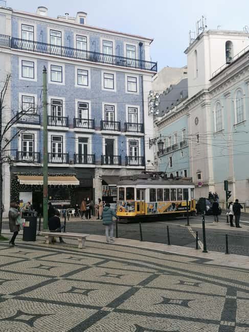Lisbon: Enjoy 2 days on a private tour of Lisbon and Sintra - Day Two: Sintra and Cascais
