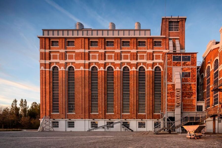 Lisbon: Enjoy a MAAT Ticket with a Gin & Appetizer Twist - Who Should Consider This Tour?