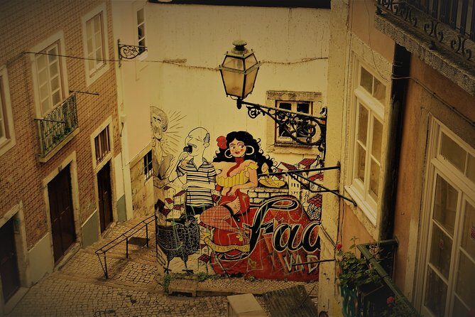 Lisbon Fado Experience: Walking Tour, Dinner and Live Music Show - In-Depth Review: A Deep Dive into the Lisbon Fado Experience