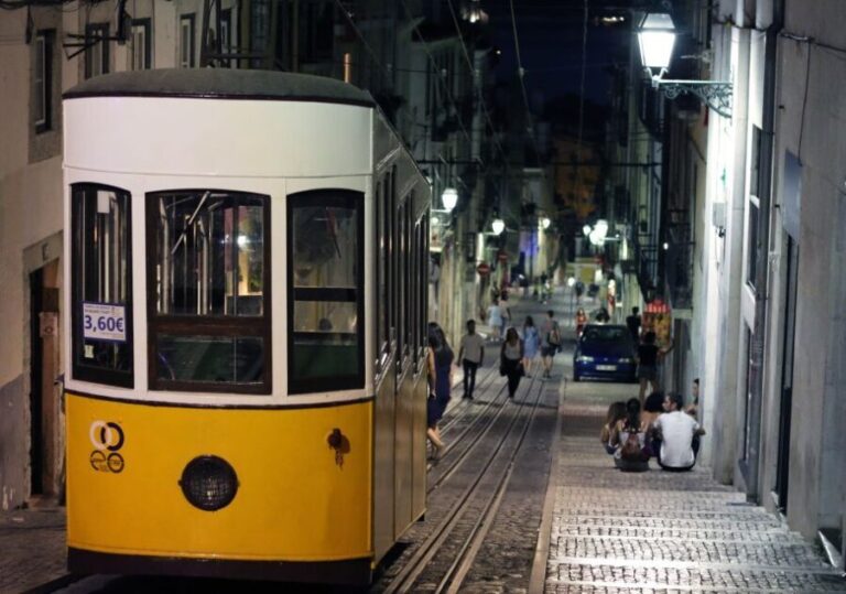 Lisbon: Fado Vadio Tour with Portuguese Tapas - Why This Tour is a Great Deal