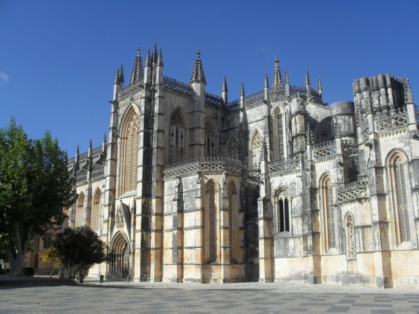 Lisbon: Full-Day Tour of Fátima, Batalha, Nazaré, and Óbidos - What to Expect from the Experience