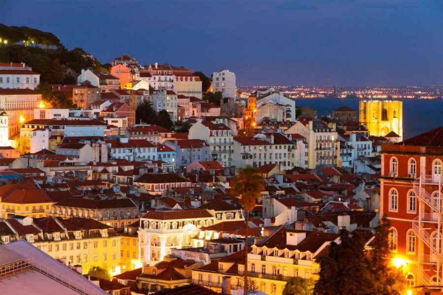 Lisbon: Half-Day Night Group Tour w/ Fado Dinner Show - The Detailed Review