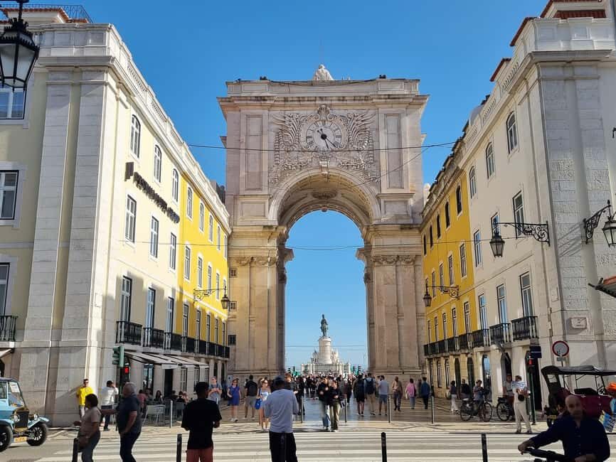 Lisbon: Hidden Gems Walking Tour with Coffee & Pastries - Why This Tour Is Worth It